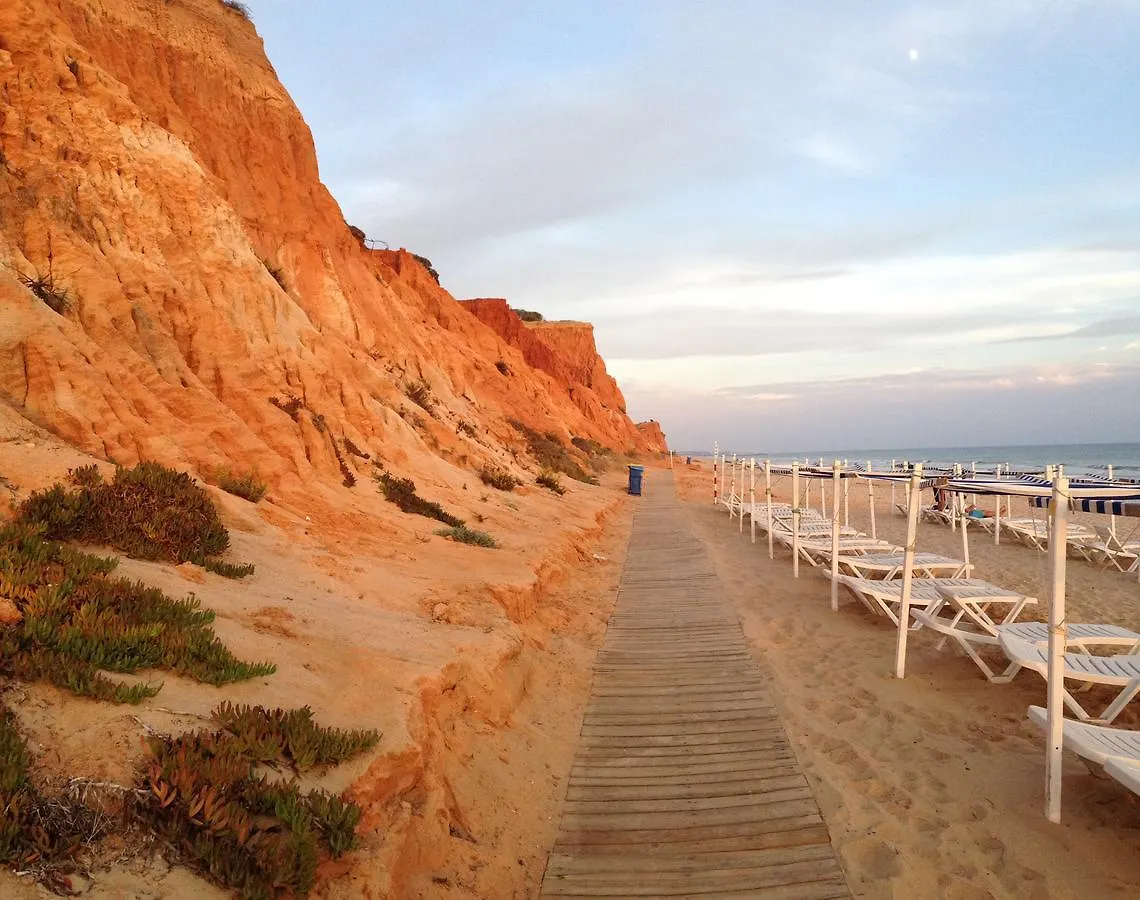 Lovely Studio Marta On The Beach Falesia, Albufeira Apartamento
